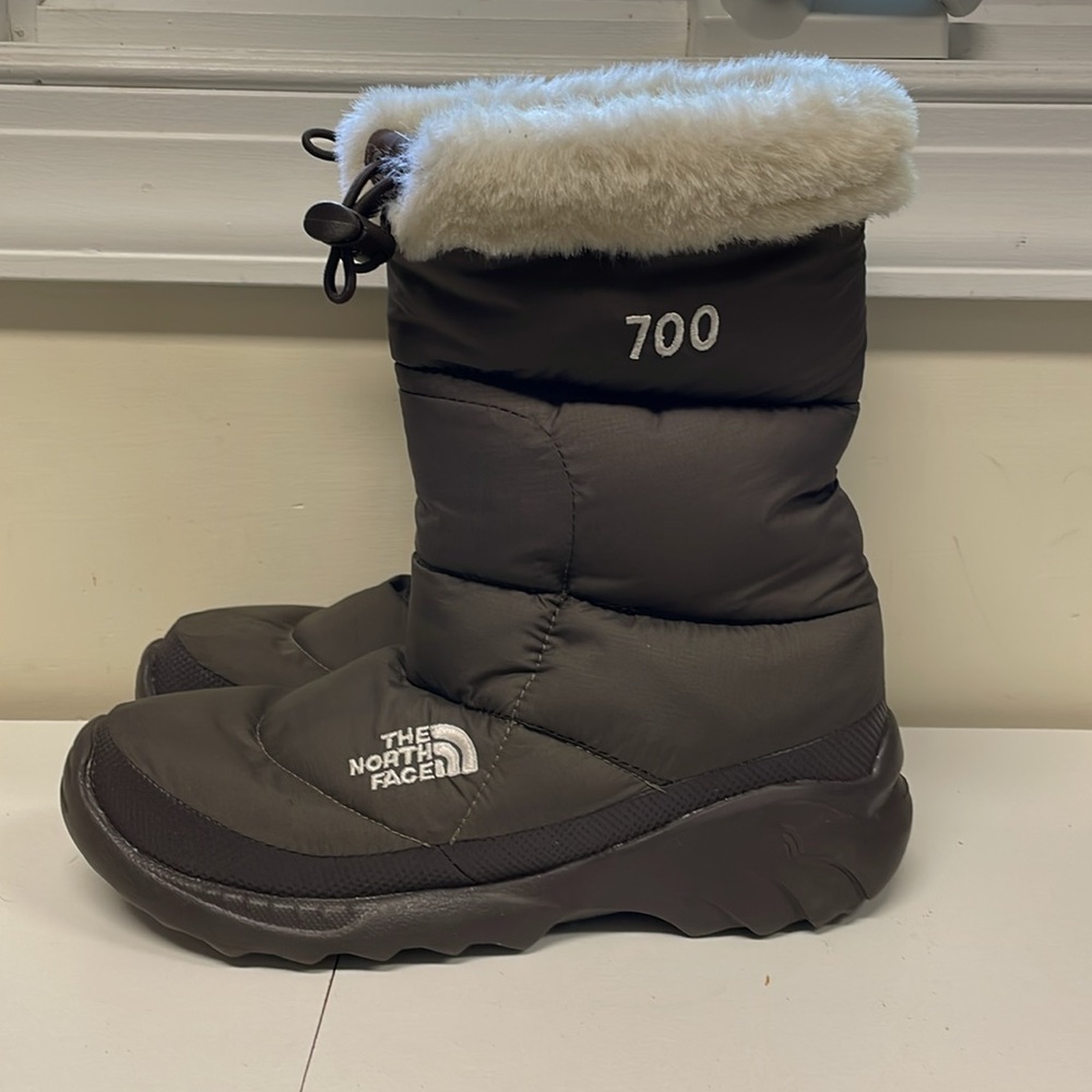 The North Face Nuptse Fur Bootie III